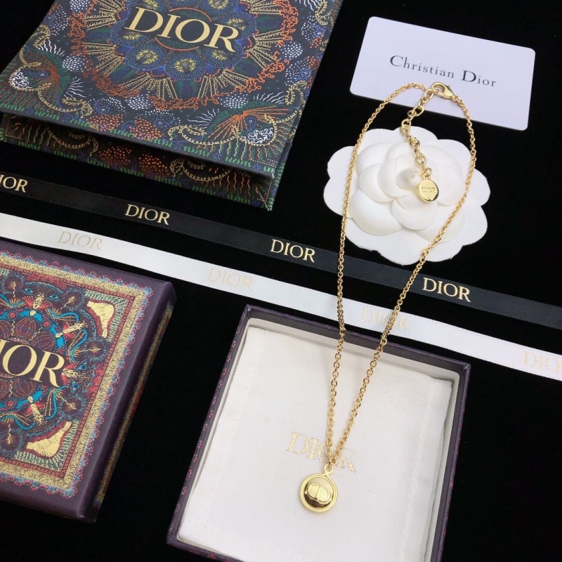 chr1st1an D10r necklaces